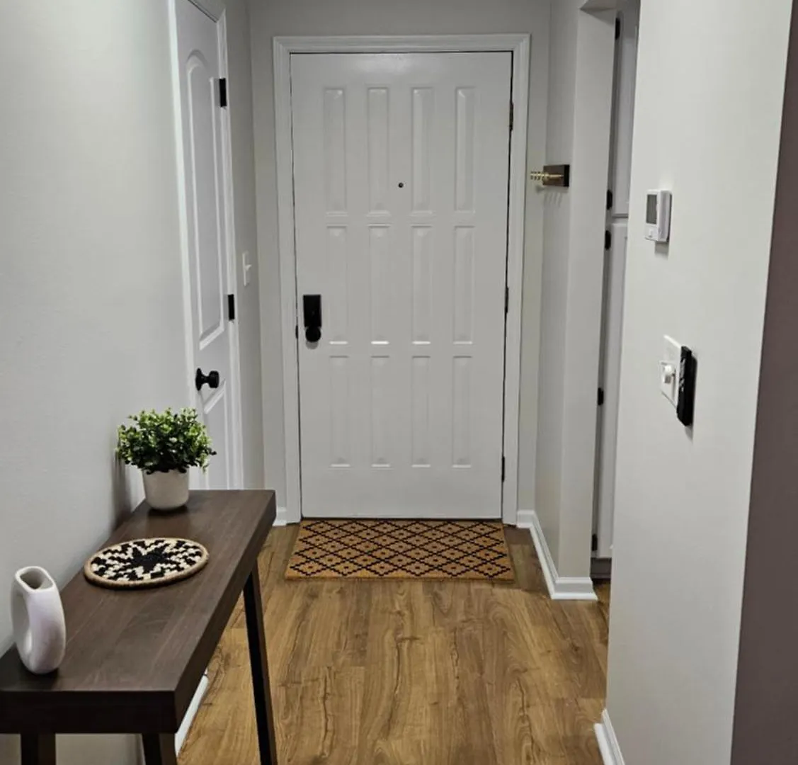 North Columbus Townhouse - Central, Updated, Fireplace 0*,  USA